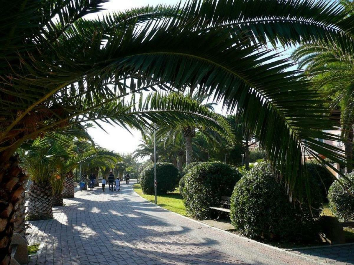 Appartamenti Frontemare Tortoreto Exterior foto
